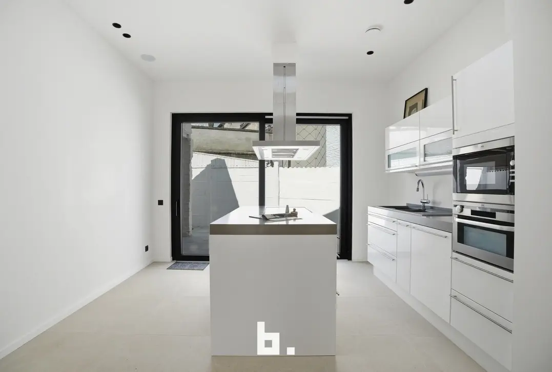 Mooi gerenoveerde, energiezuinige centrumwoning - Roeselare