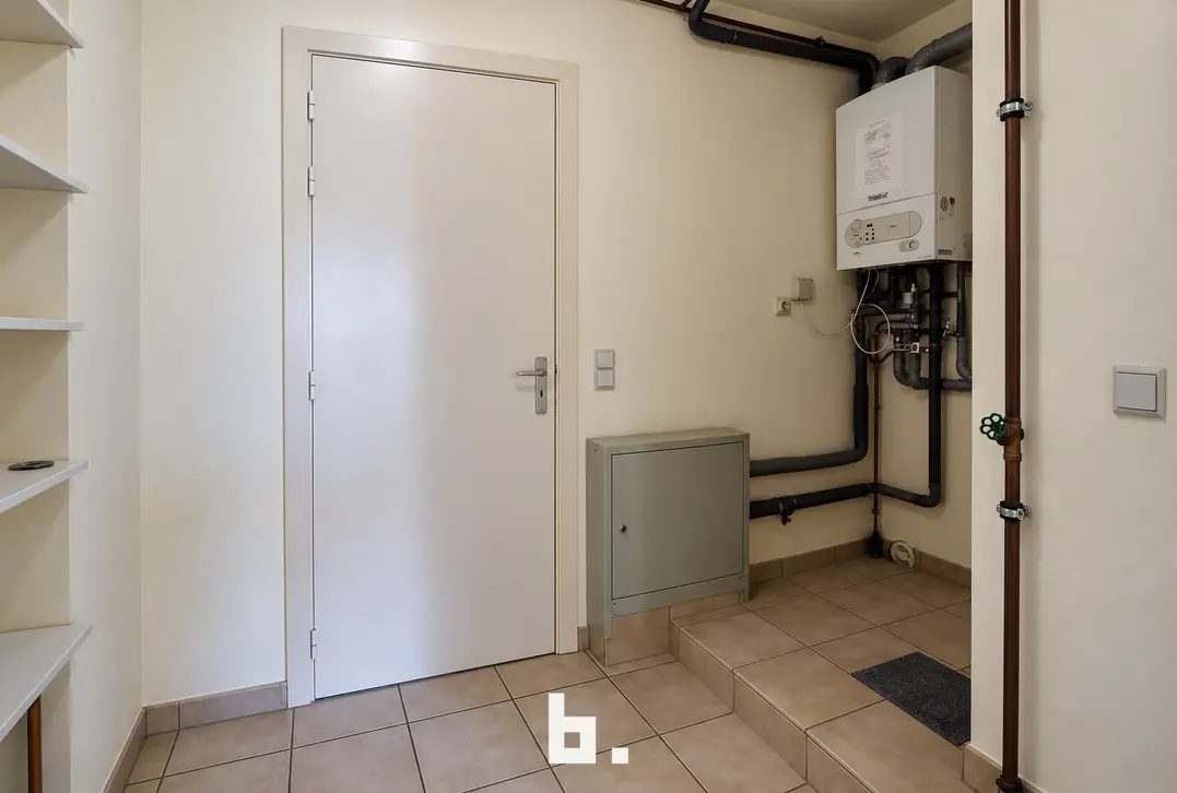 Ruim appartement met 2 slaapkamers en garagebox - Sint-Andries