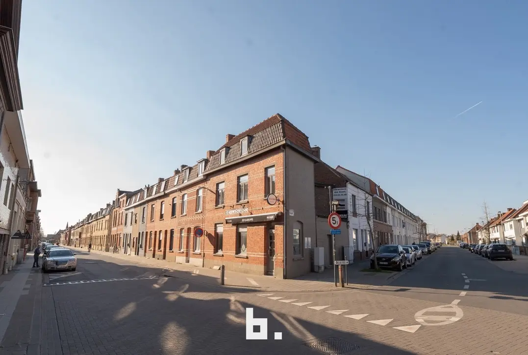 Commercieel horecapand op topligging met tal van mogelijkheden - Kortrijk