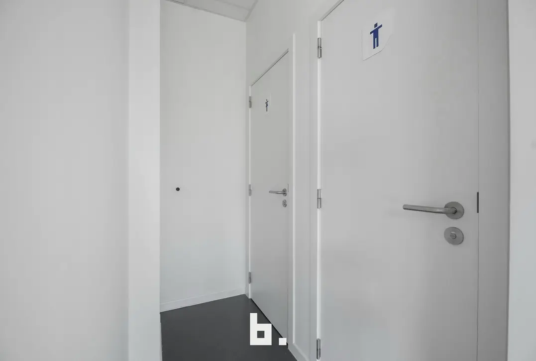 Kantoor (283m²) op commerciële TOPlocatie - Kortrijk