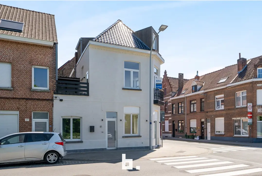 Instapklare woning met 2 slaapkamers op zeer centrale ligging. - Sint-Andries