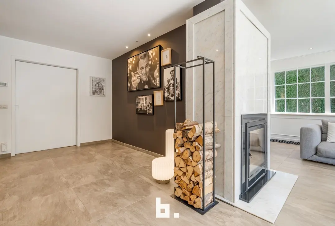 Stijlvolle gerenoveerde woning met 4 slaapkamers en garage op topligging! - Roeselare