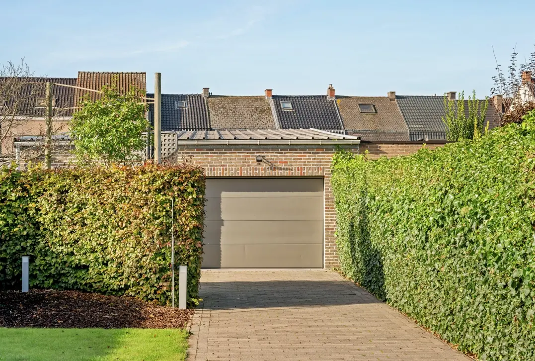 Ruime gezinswoning met zonnige tuin - Zele
