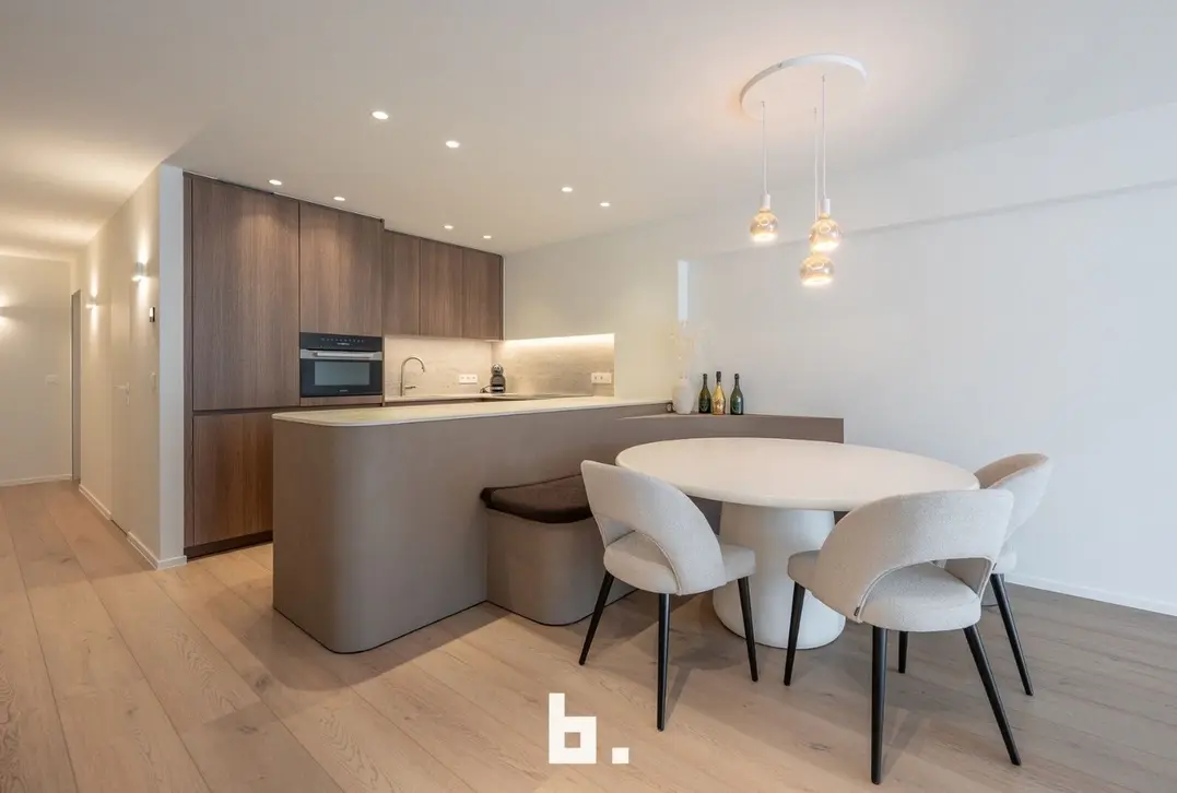 Exclusief gerenoveerd 3-slaapkamer appartement op toplocatie te Knokke - Knokke-Heist