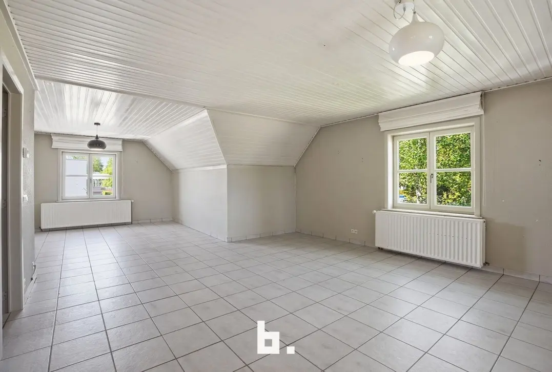 Handelspand met woonst op toplocatie - Moorslede