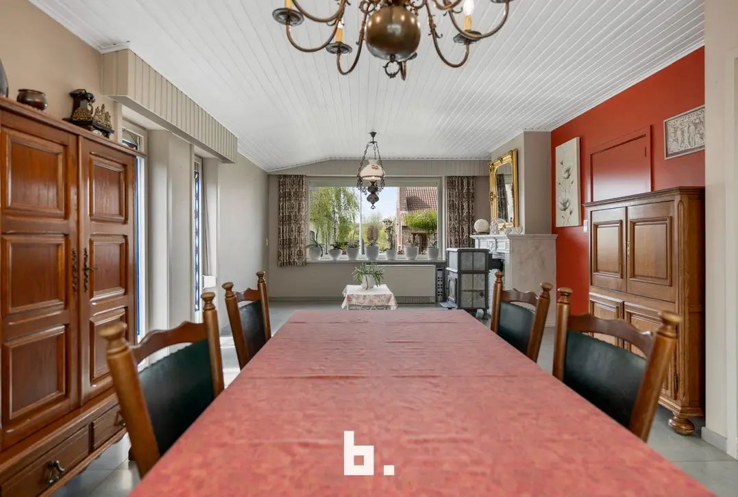 Unieke renovatiewoning in Sint-Eloois-Vijve te koop - Waregem