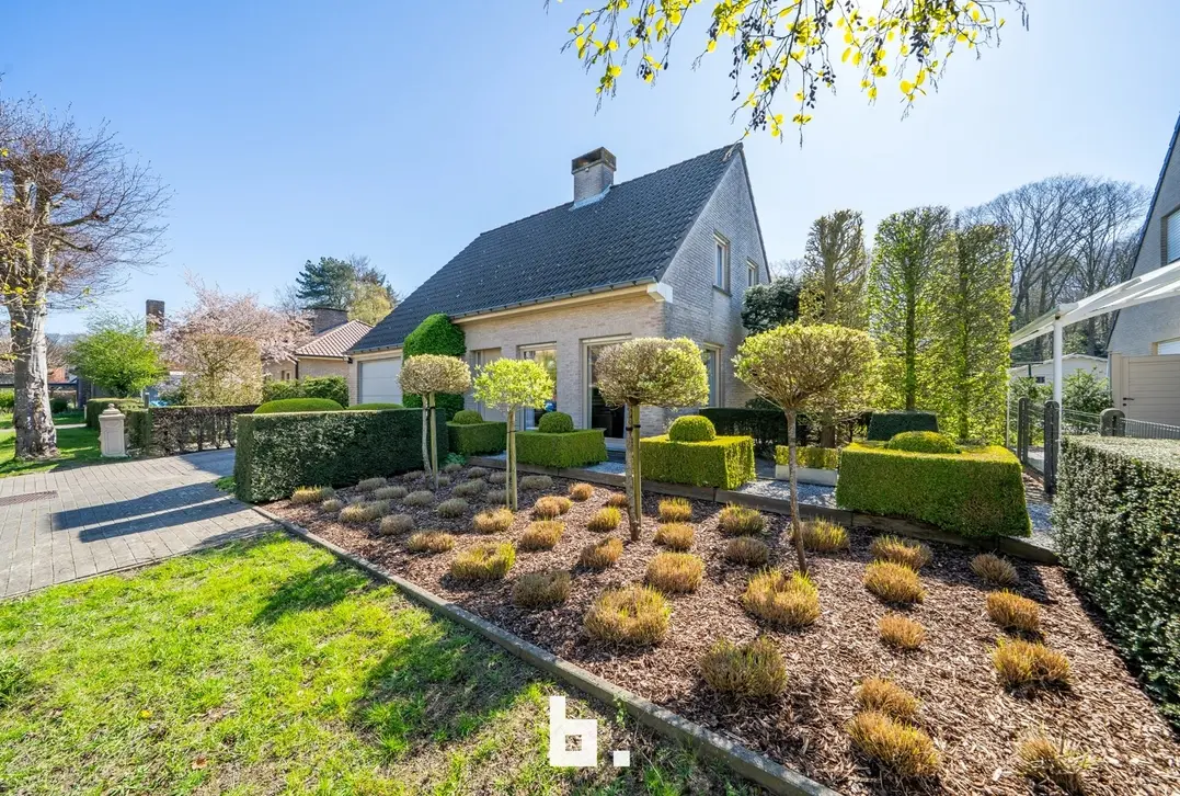 Verzorgde woning gelegen in residentiële wijk - Jabbeke