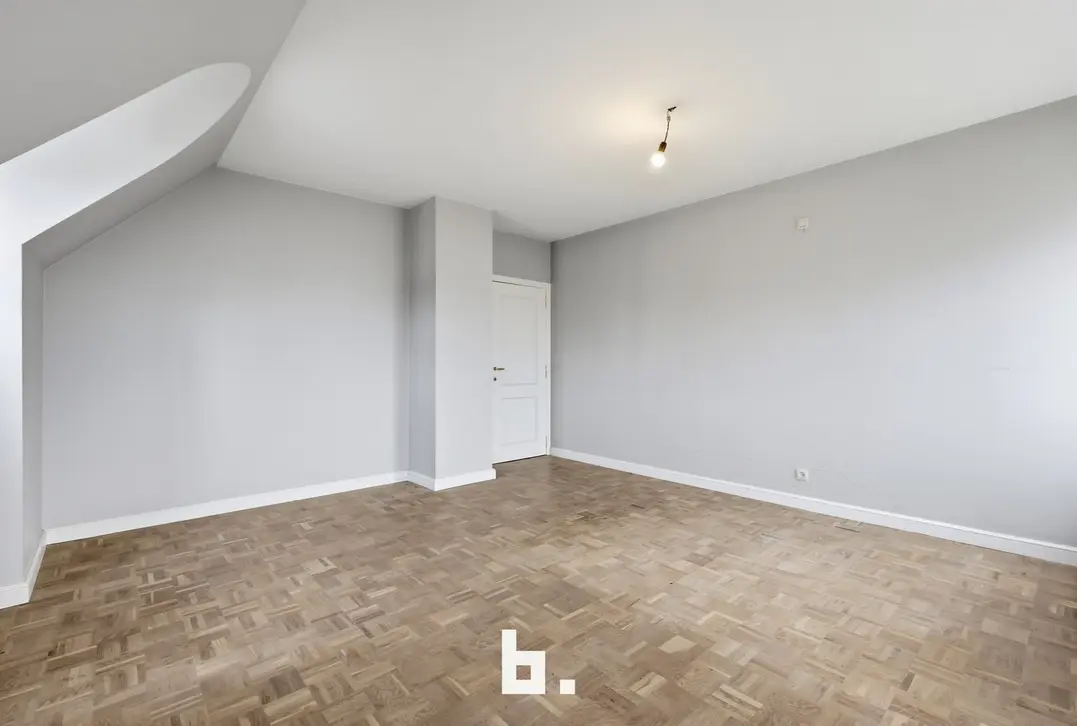 Loods van 450 m² en Woning te koop in Waregem - Waregem
