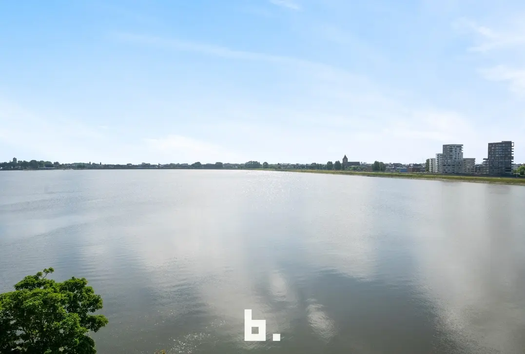Een ideale opportuniteit voor wie op zoek is naar ruimte, comfort en een topligging! - Oostende