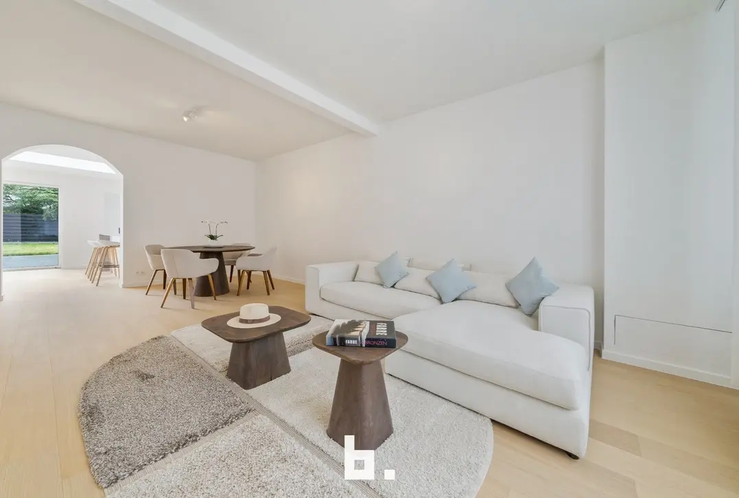 Stijlvol gerenoveerde woning met 4 slpks en een prachtige tuin in hartje Knokke-Heist - Knokke-Heist
