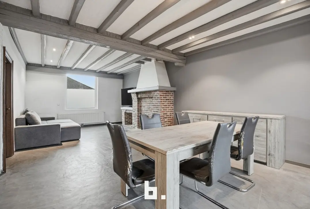 Ruime gezinswoning met zuidgerichte tuin en tal van mogelijkheden in Hooglede - Hooglede