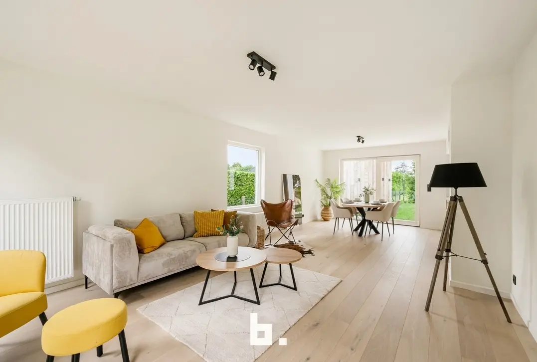 Instapklare, luxueus gerenoveerde villa met praktijkmogelijkheden op toplocatie in Rumbeke - Roeselare