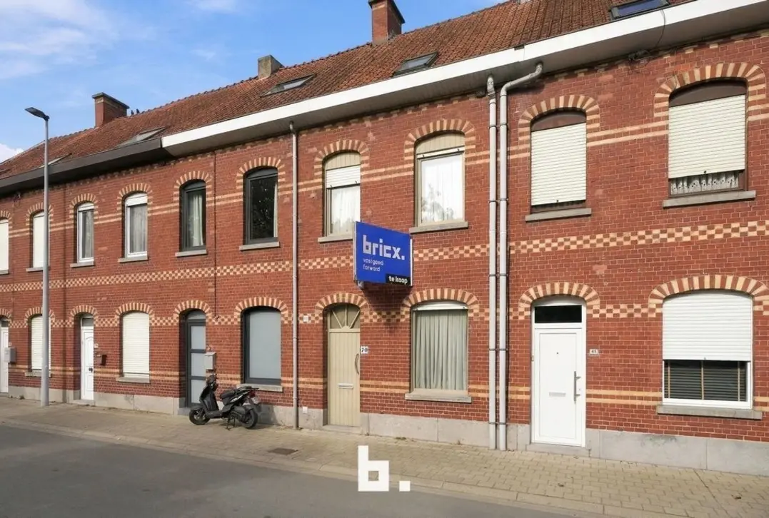 Gezellige rijwoning met garage in stadscentrum - Roeselare