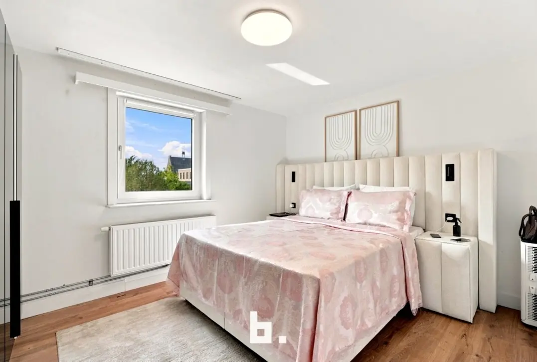 Instapklaar investeringsappartement met onmiddellijk rendement van 5%! + Garage en Berging  - Roeselare