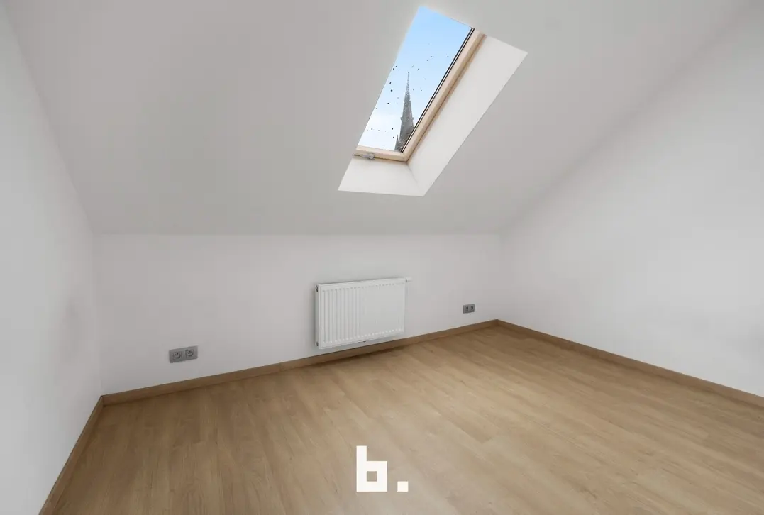 Gerenoveerde gezinswoning / kangoeroewoning met 5 kamers in Kuurne - Kuurne