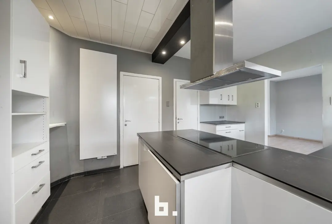 Woning met 3 slaapkamers, tuin en garage op zeer gegeerde ligging. - Sint-Andries