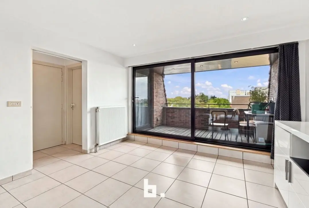 Riant dakappartement met 4 Slk en staanplaats - Roeselare