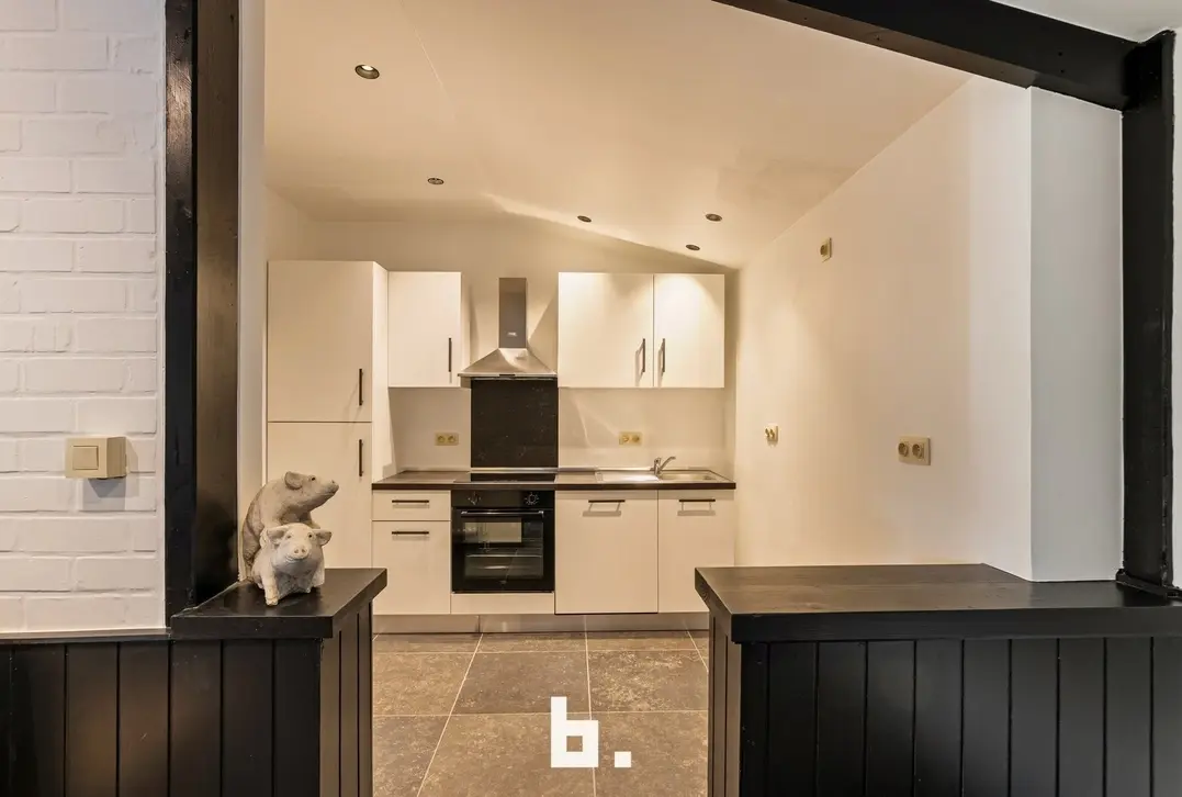 Mooie laagbouwvilla met zonnige tuin, dubbele garage en bijgebouw - Jabbeke