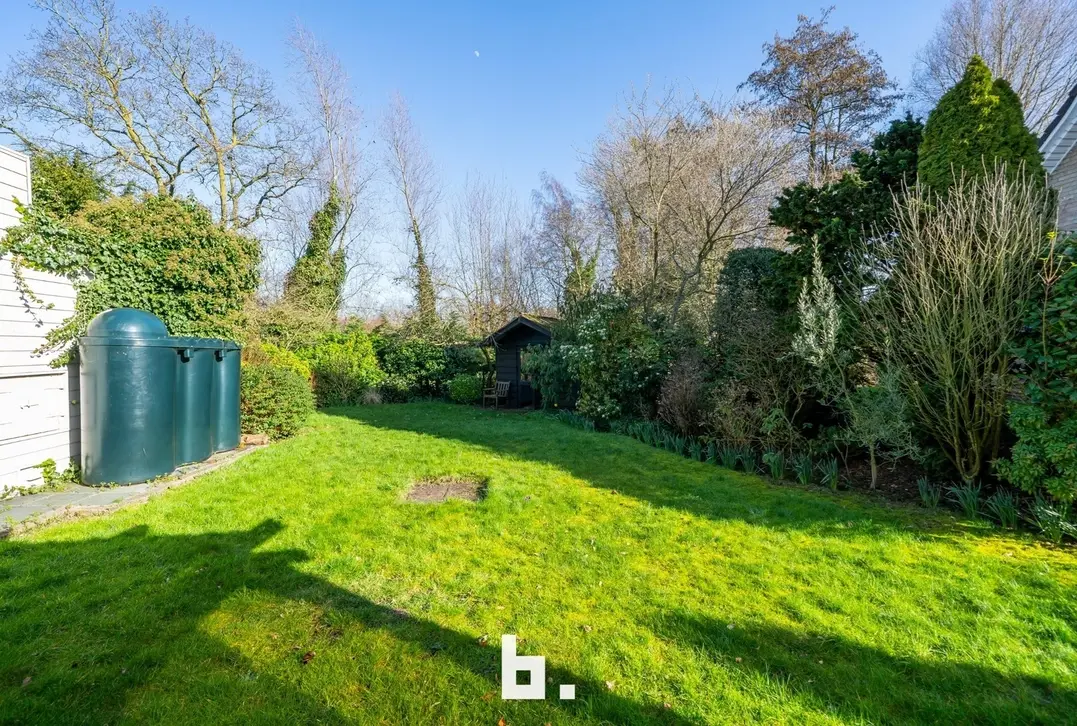 Open bebouwing met 3 slaapkamers en garage op uitstekende ligging - Sint-Andries