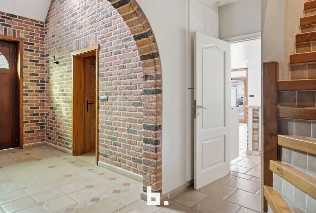 Karaktervolle villa met loods, 36 zonnepanelen en tal van mogelijkheden!  - Tielt