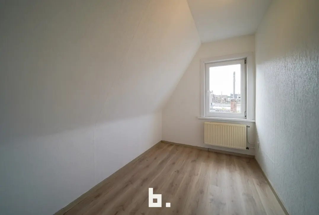 Lichtrijke, instapklare woning met garage op toplocatie - Sint-Michiels
