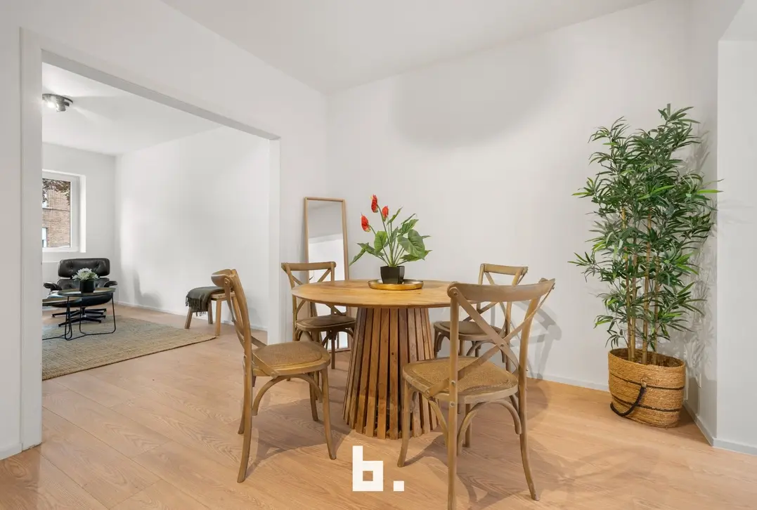 Instapklare woning met charmante tuin i - Brugge