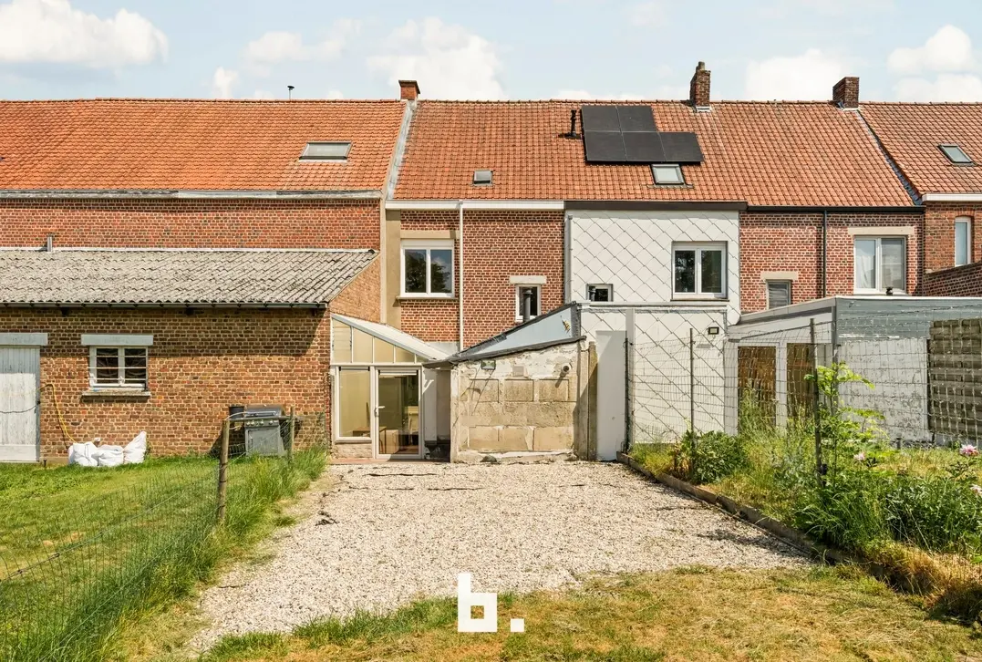Uiterst charmante gezinswoning met zonovergoten tuin te Lauwe - Lauwe - €215.000