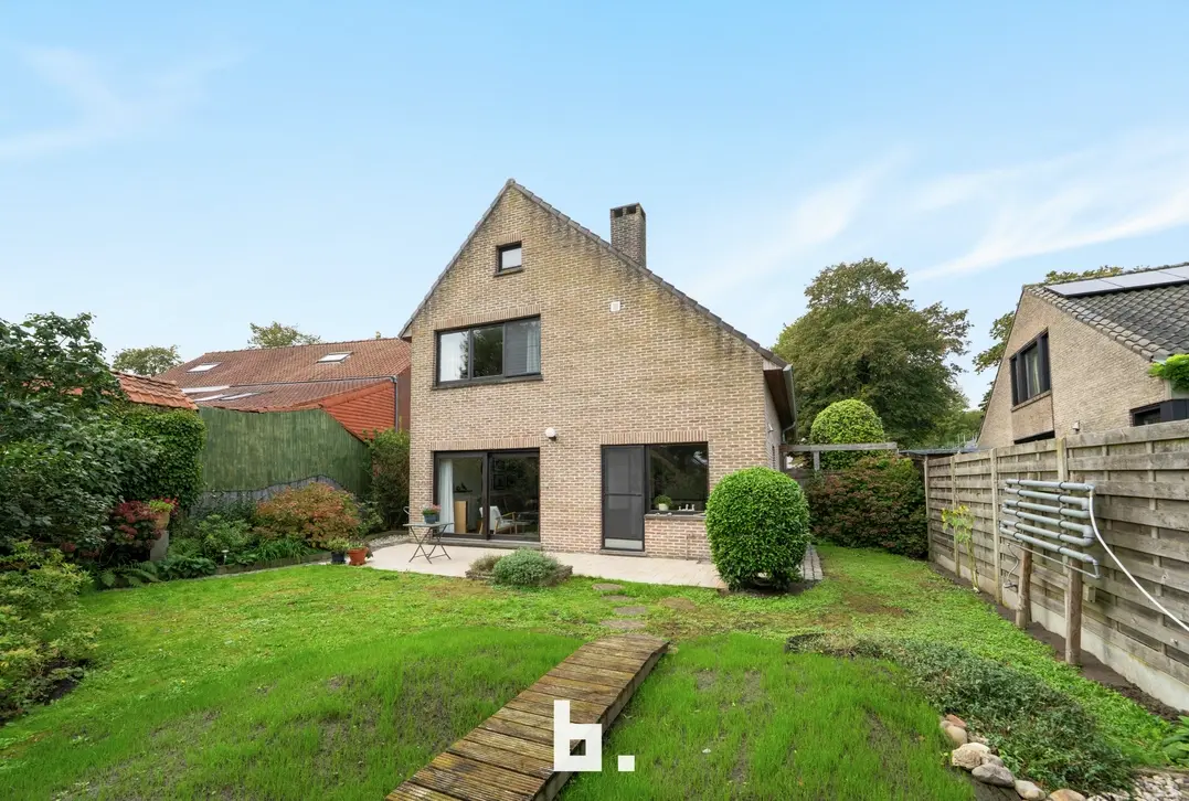 Verrassend ruime villa op uiterst gegeerde locatie in Sint-Andries - Sint-Andries