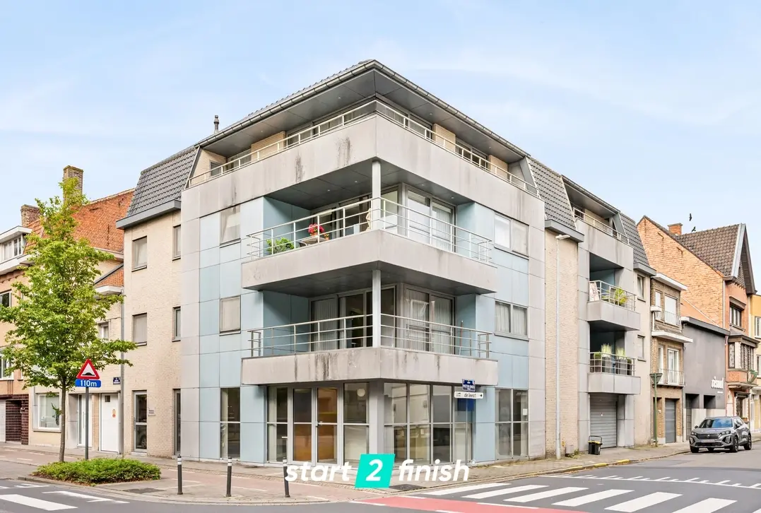 Instapklaar appartement met 2 slaapkamers op toplocatie in het centrum van Izegem - Izegem