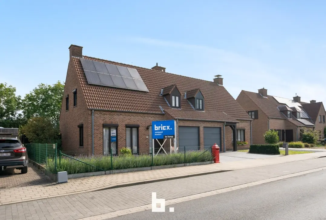 Halfopen bebouwing met 3 slaapkamers en garage op Topligging! - Sint-Andries
