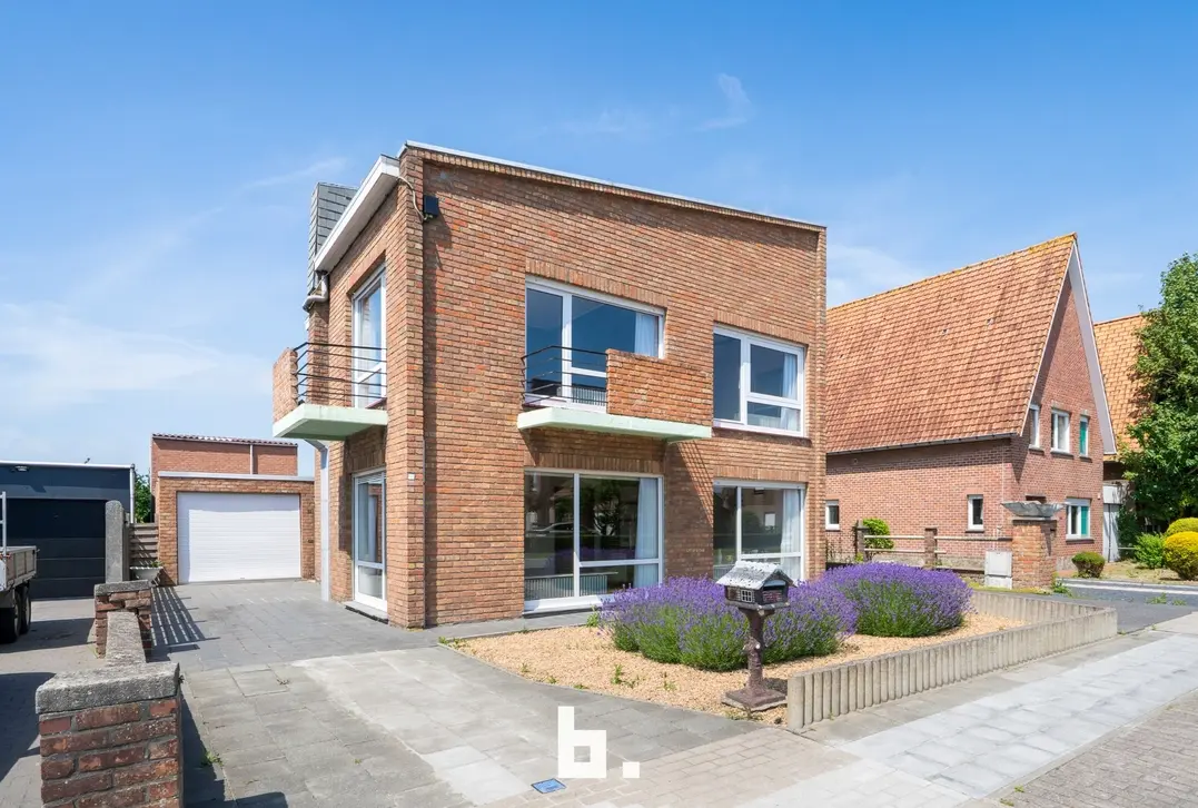 Open bebouwing met veel potentieel op een prachtig groen perceel in Oudenburg - Oudenburg