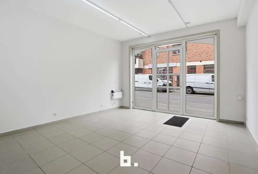 Handelspand te koop op topligging in Roeselare - Roeselare