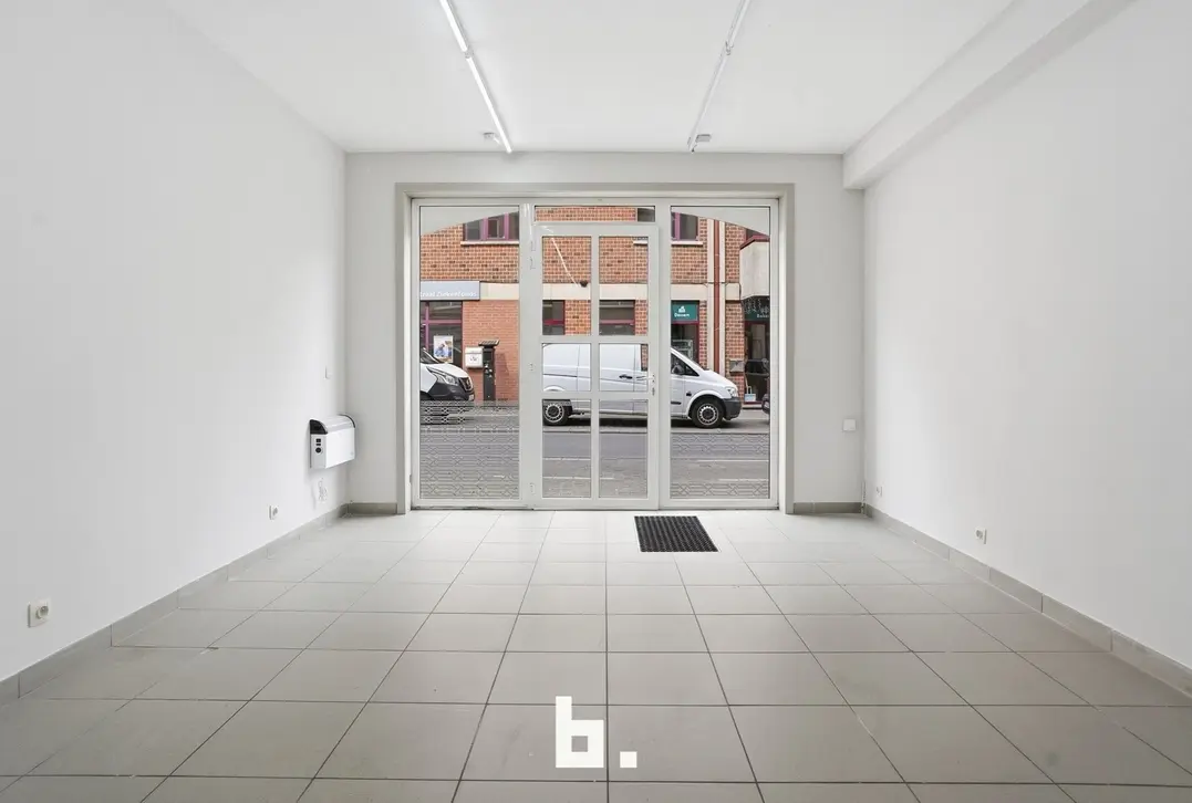 Handelspand te koop op topligging in Roeselare - Roeselare