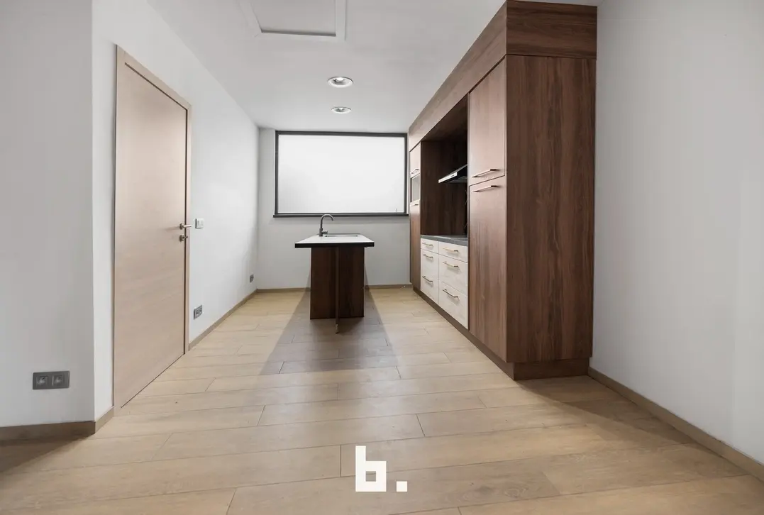 Gerenoveerde gezinswoning / kangoeroewoning met 5 kamers in Kuurne - Kuurne