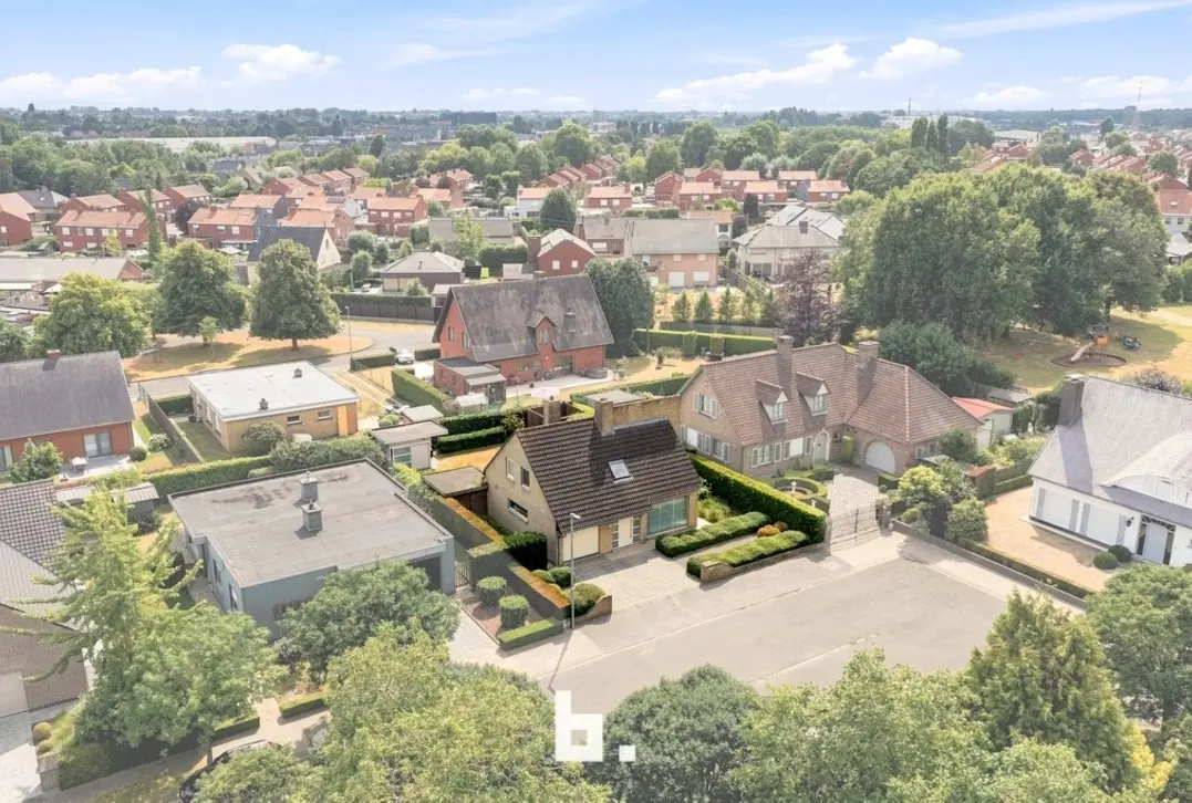 Instapklare open bebouwing met 3 slaapkamers, gezellige tuin en kindvriendelijke ligging - Roeselare