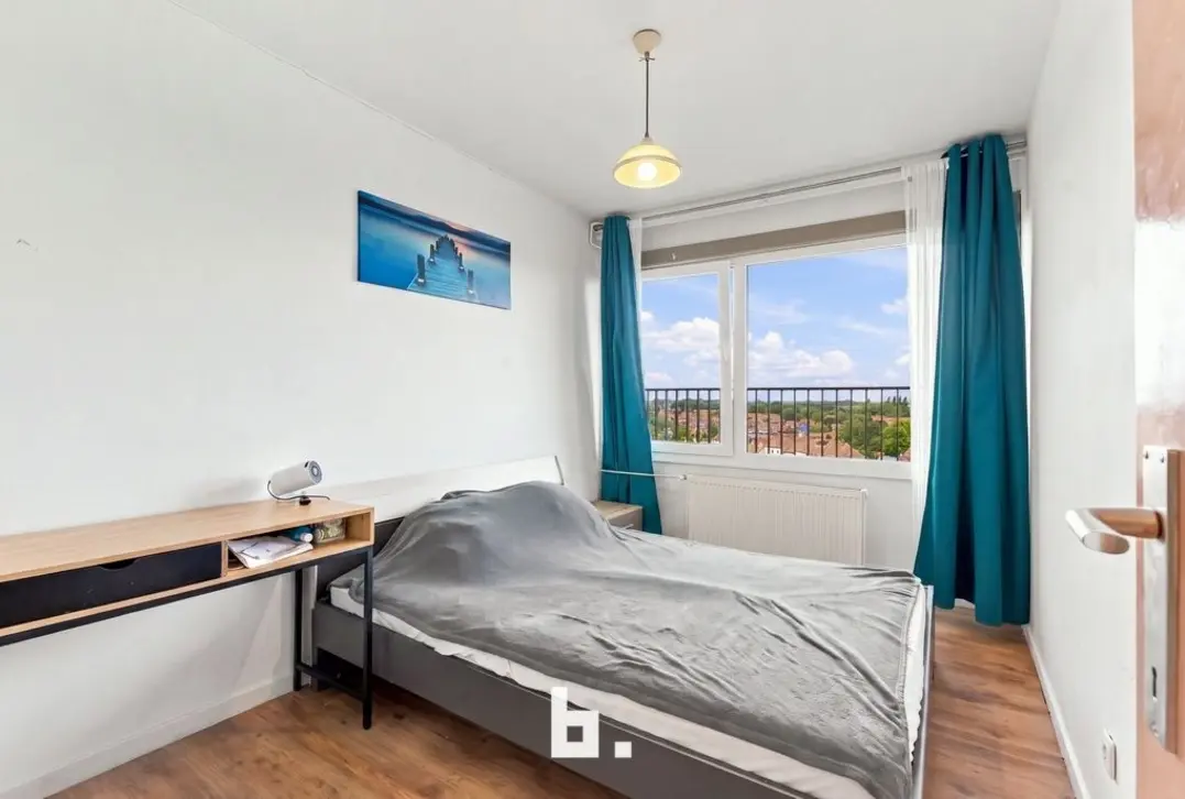 Lichtrijk appartement met ruim zuidterras - Roeselare