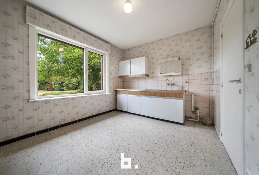 Te renoveren bungalow op schitterende ligging - Loppem