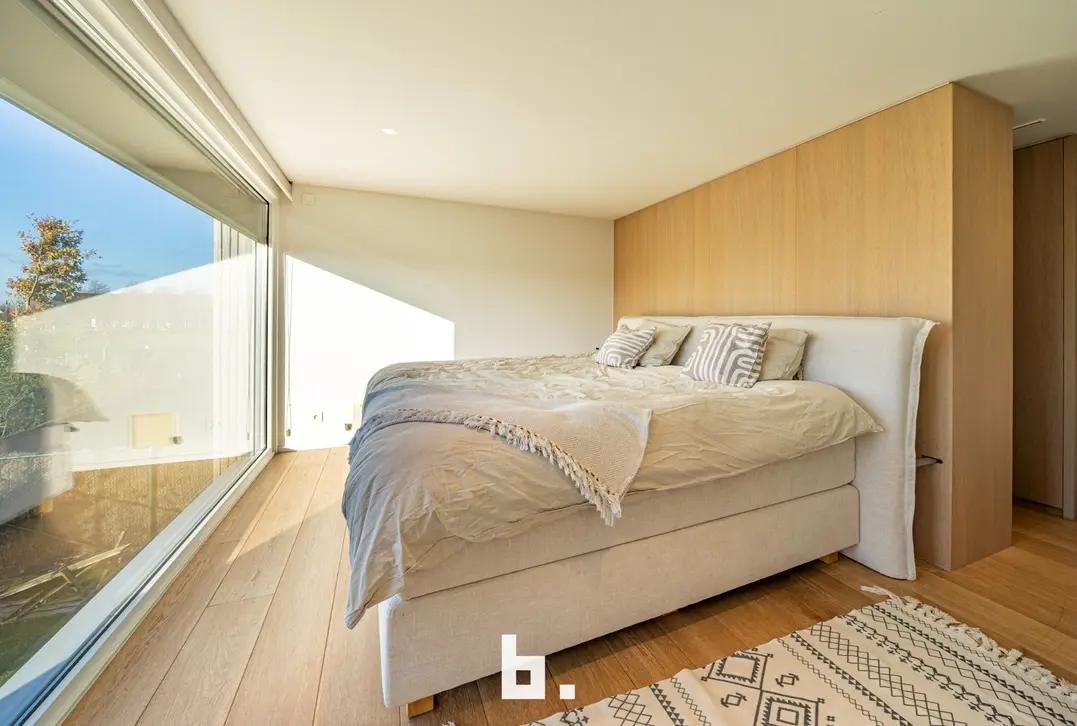 Luxueuze loods met appartement - Jabbeke