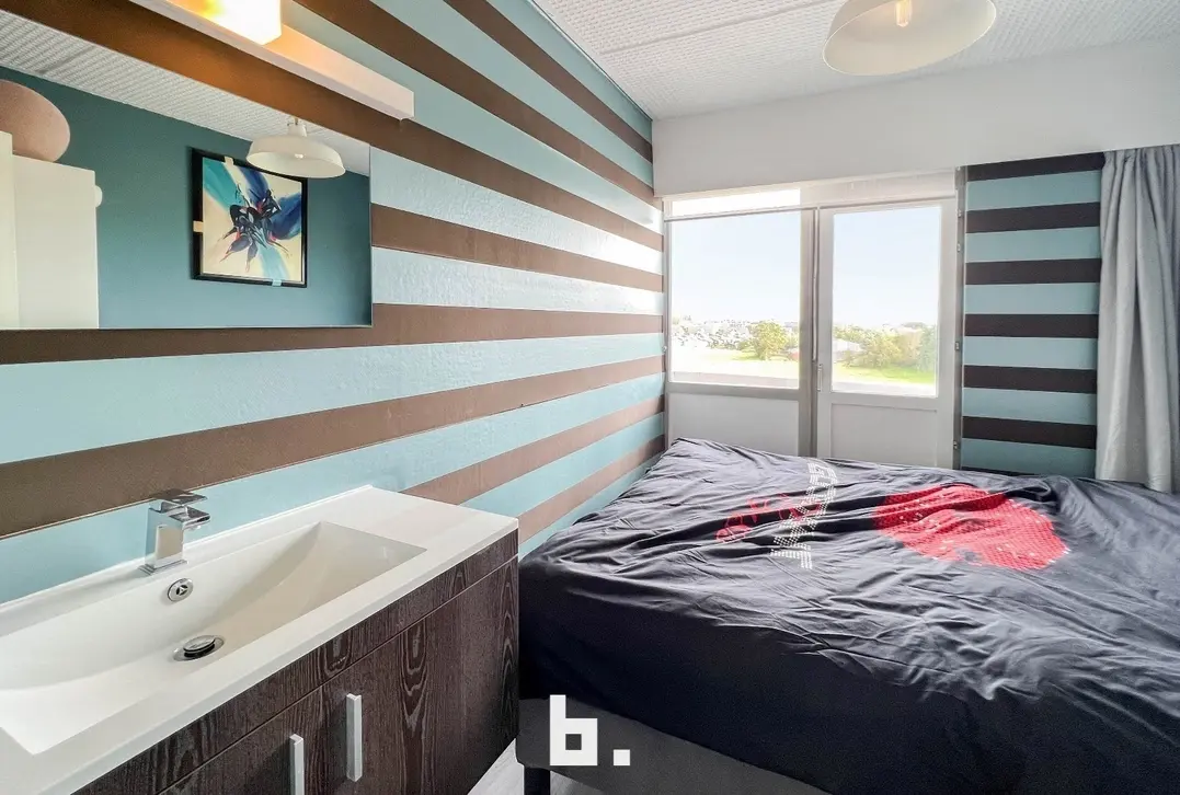 Volledig gerenoveerd 2 slaapkamer appartement met ruime terrassen - De Haan