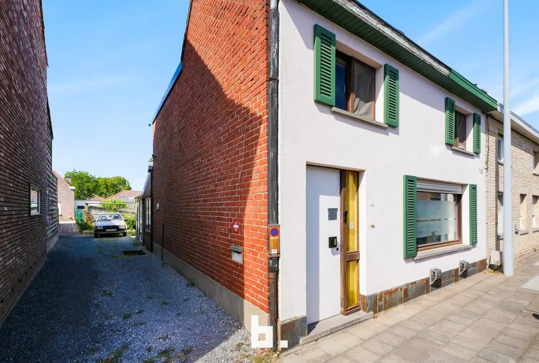 Halfopen woning met 2 slaapkamers, garage in Desselgem - Waregem