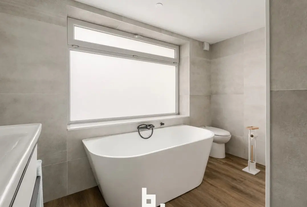 Gerenoveerde woning met 4 slaapkamers te Wevelgem! - Wevelgem - €249.000
