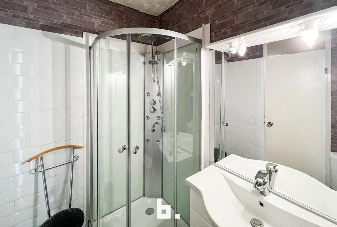 Volledig gerenoveerd 2 slaapkamer appartement met ruime terrassen - De Haan