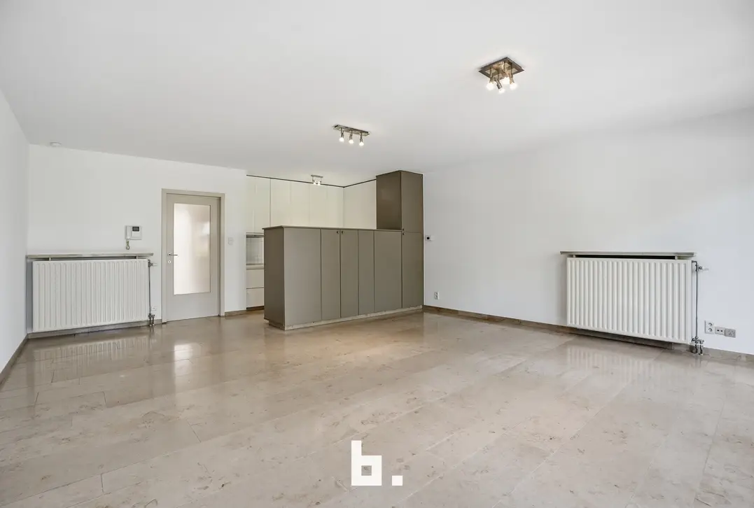 Lichtrijk appartement met twee terrassen en zicht op het Park van de Walle in Roeselare - Roeselare