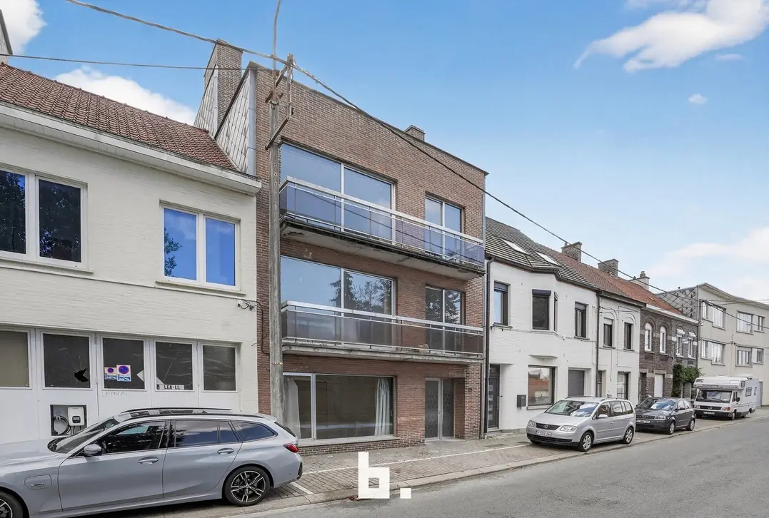Lichtrijk 2-slaapkamerappartement met groen uitzicht en topligging in Roeselare - Roeselare