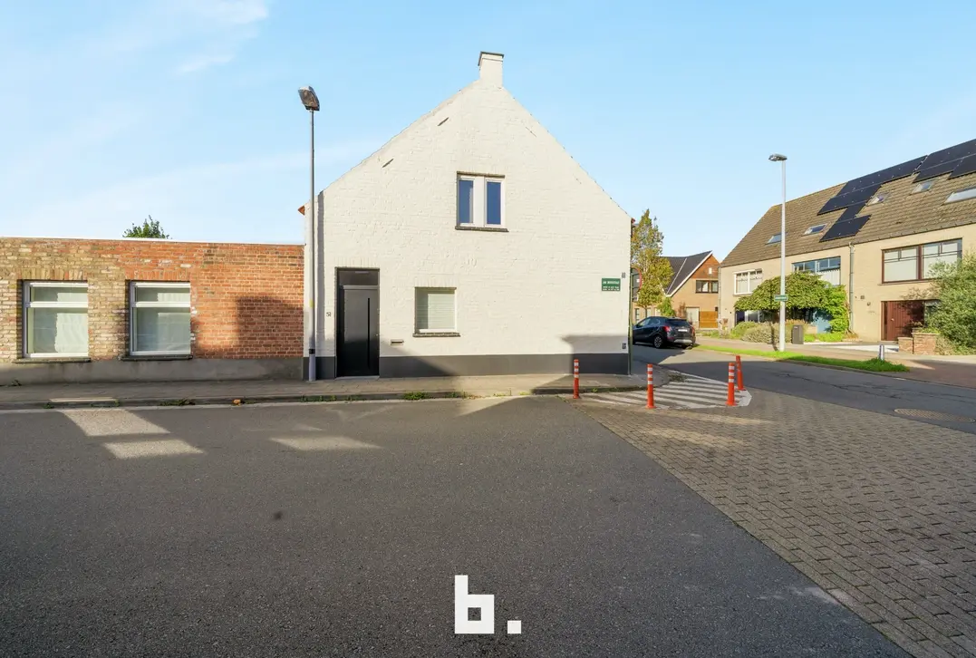 Charmante hoekwoning met 2 slaapkamers en tuin. - Sint-Andries