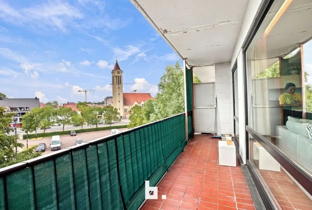 Gezellig gerenoveerd appartement met ruim zonneterras  - Roeselare