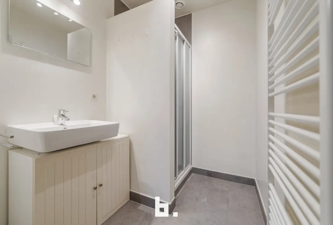 Instapkare halfopen bebouwing met 4 slaapkamers en garage op zeer gegeerde ligging! - Sint-Andries