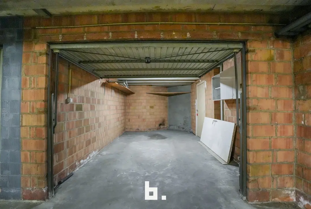 Lichtrijk en ruim appartement met 2 terrassen en garage nabij het centrum - Kortrijk