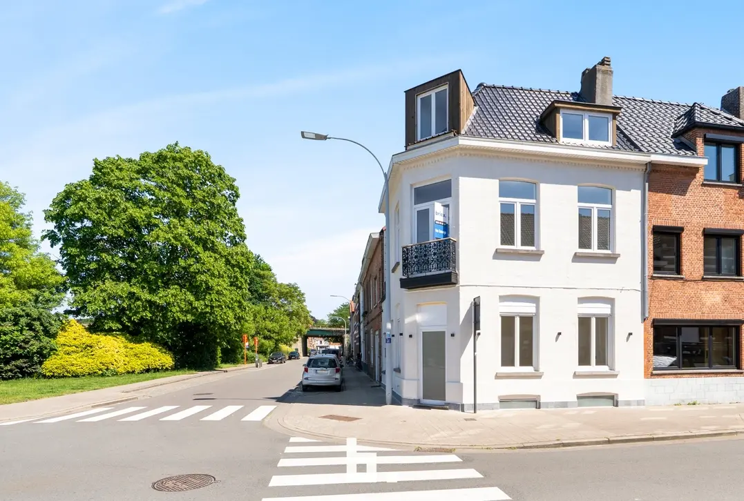Instapklare woning met 2 slaapkamers op zeer centrale ligging. - Sint-Andries