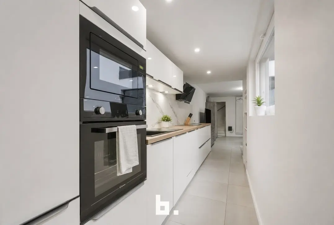 Gerenoveerde woning met 4 slaapkamers te Wevelgem! - Wevelgem - €249.000